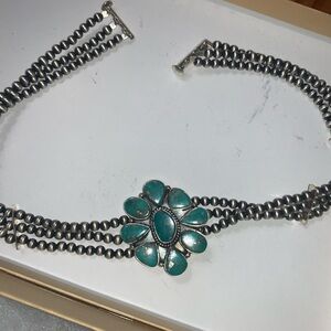 Navajo pearls chocker with turquoise pendant